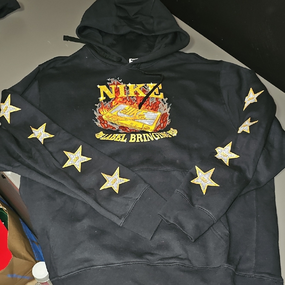 Nwot Nike Black Hoodie with Star Accents In Me.s